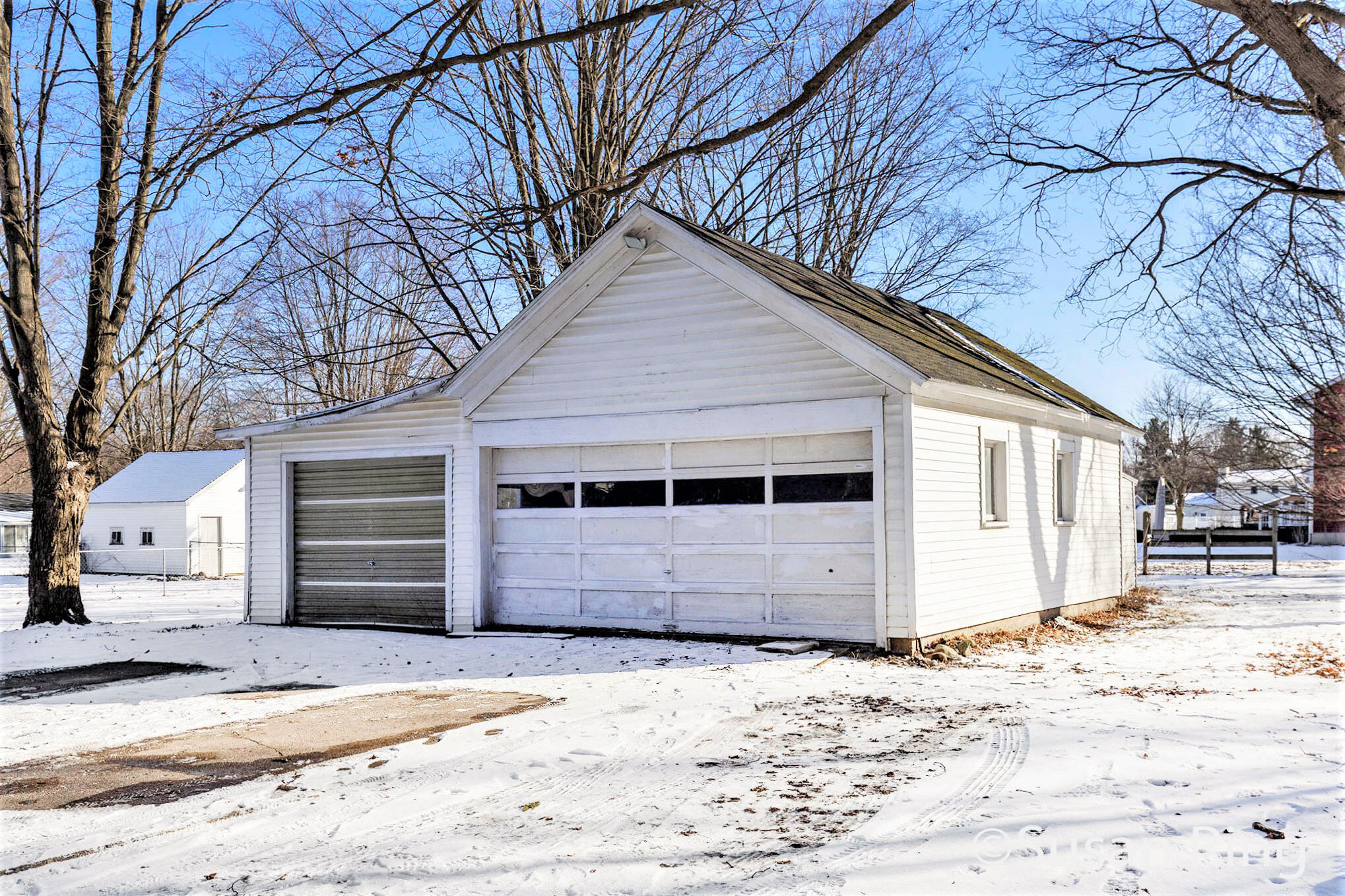 Belding, Michigan 48809, United States, 4 Bedrooms Bedrooms, ,2 BathroomsBathrooms,Residential,Pending,6231