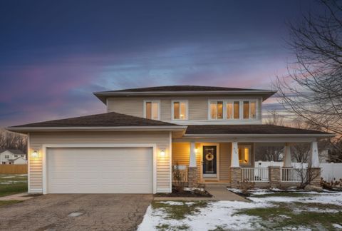 Photo of 518 Dogwood Lane, Watervliet, MI 49098 (MLS # 25062585)