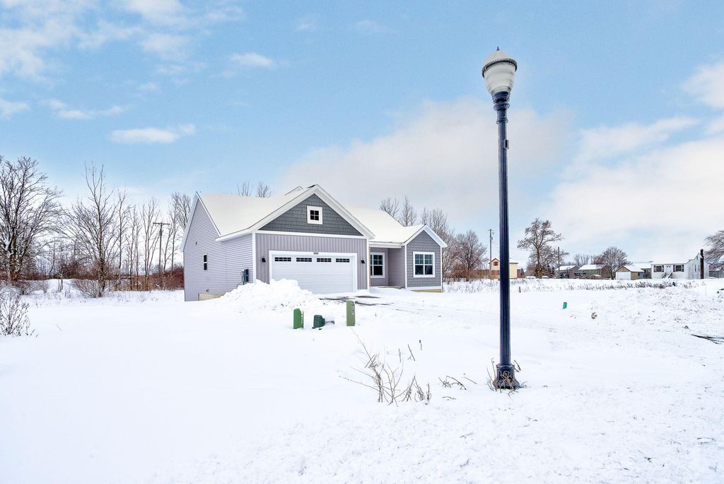 Photo of 3630 Tulipleaf Drive, Holland, MI 49424 (MLS # 26004814)