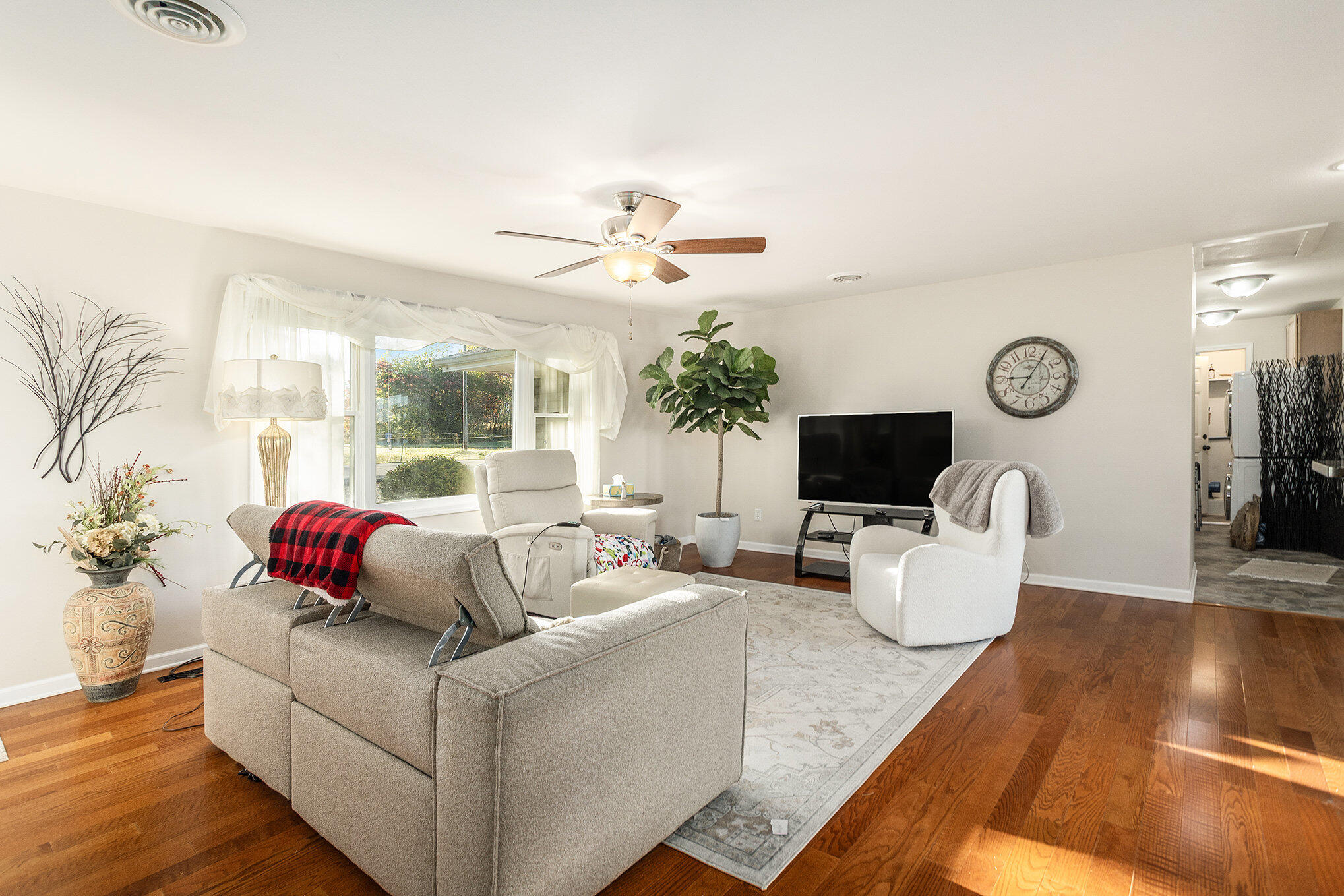 Burlington, Michigan 49029, United States, 2 Bedrooms Bedrooms, ,2 BathroomsBathrooms,Residential,Active,231178