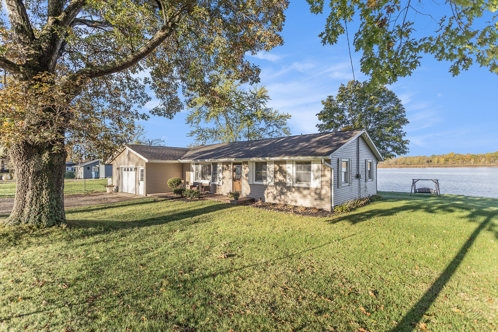 Burlington, Michigan 49029, United States, 2 Bedrooms Bedrooms, ,2 BathroomsBathrooms,Residential,Active,231178