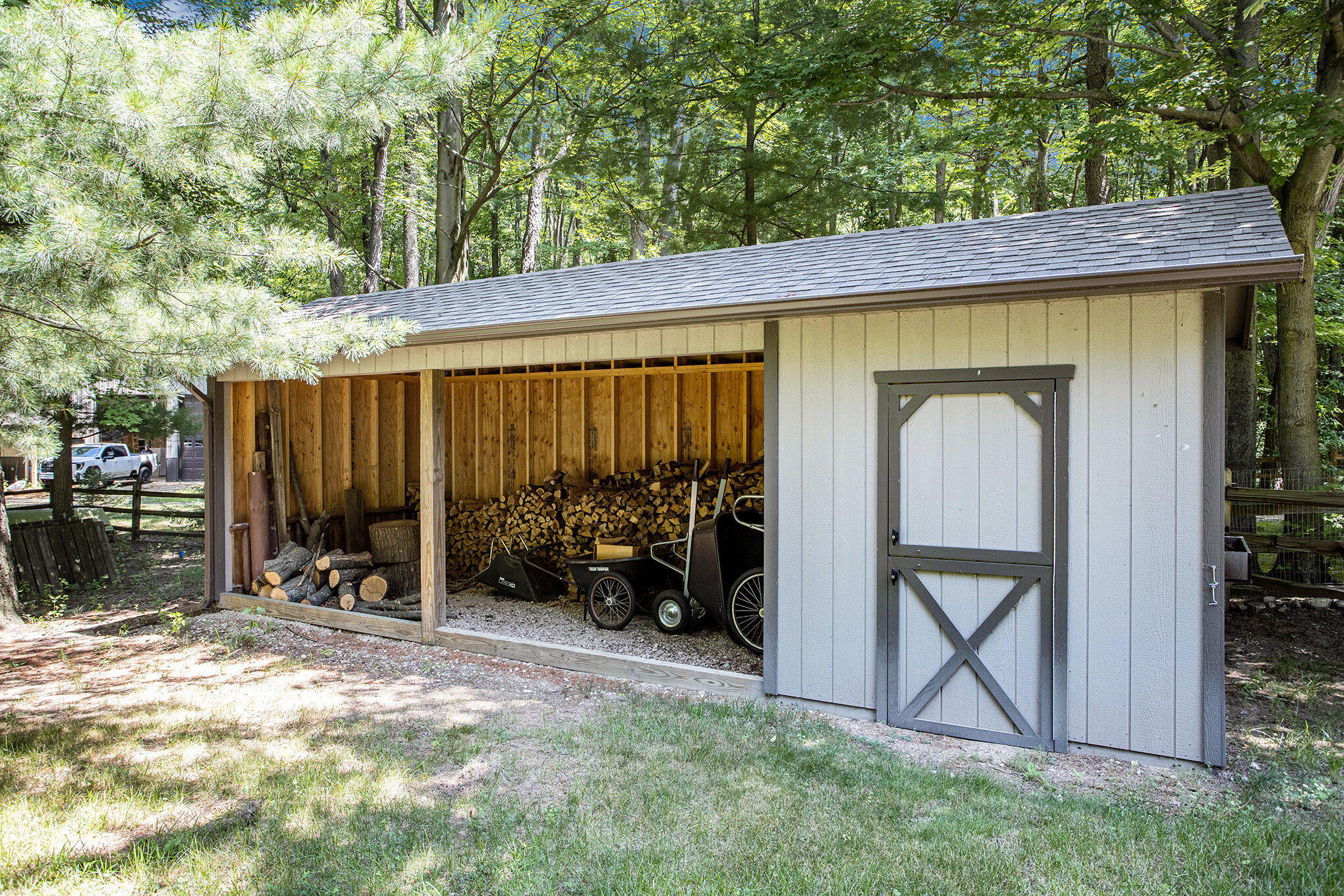 Plainwell, Michigan 49080, United States, 4 Bedrooms Bedrooms, ,2 BathroomsBathrooms,Residential,Active,169206