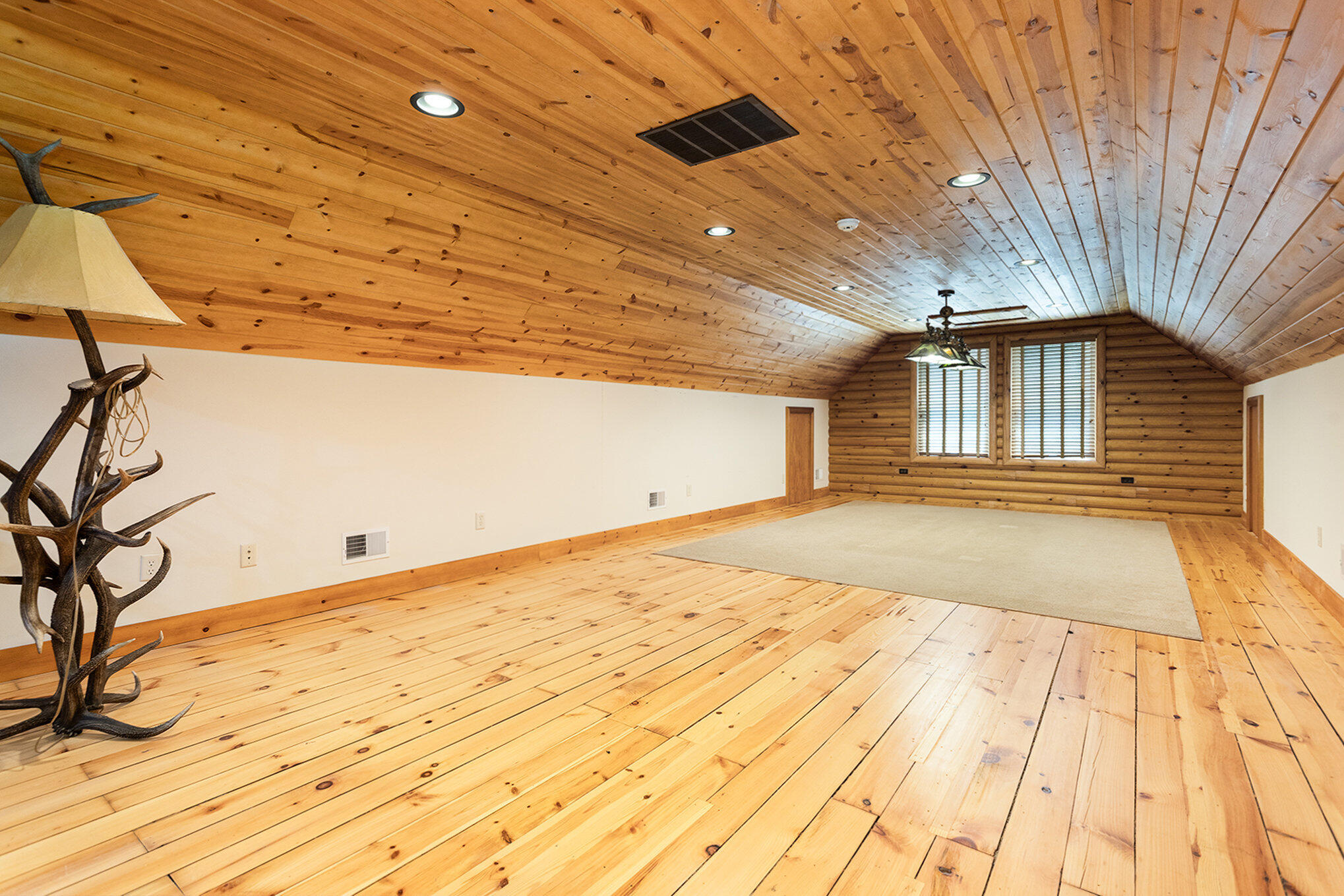 Plainwell, Michigan 49080, United States, 4 Bedrooms Bedrooms, ,2 BathroomsBathrooms,Residential,Active,169206