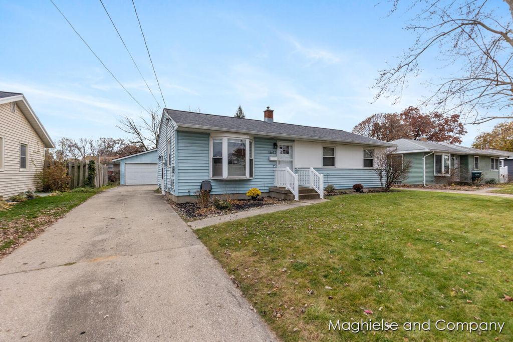 Photo of 1642 Blanchard Street SW, Wyoming, MI 49519 (MLS # 26005637)