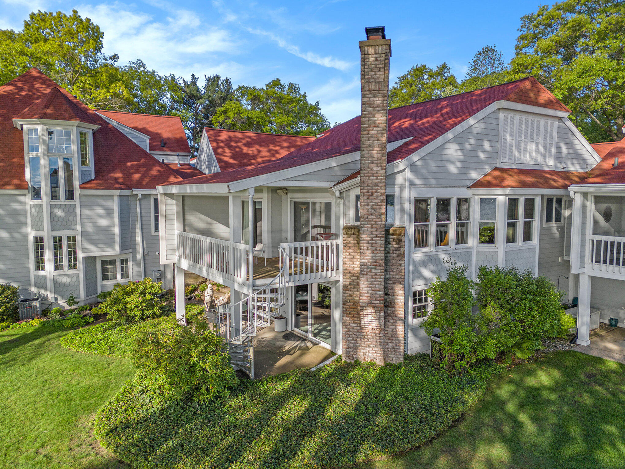 16928 Landing Drive