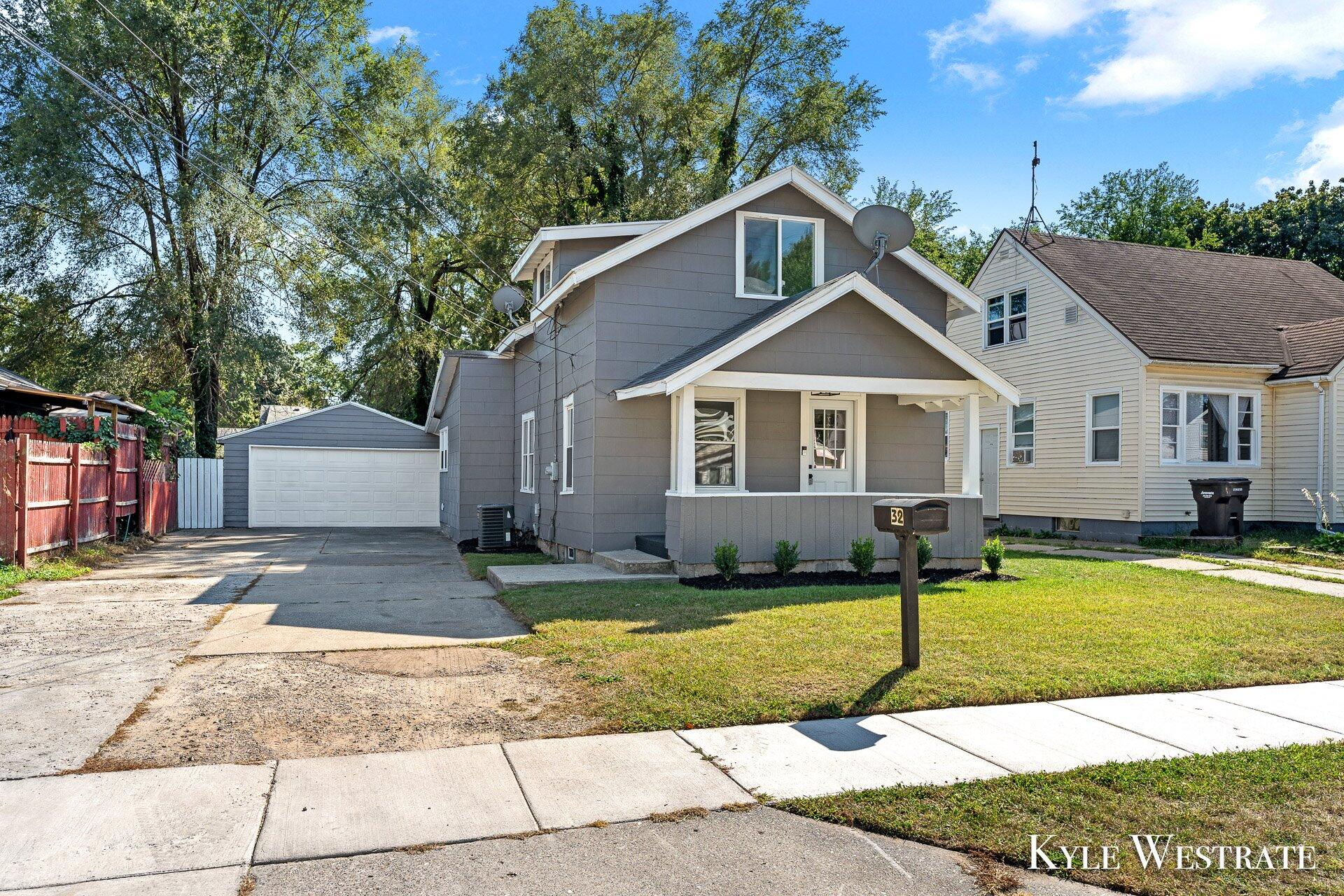 View Wyoming, MI 49548 house