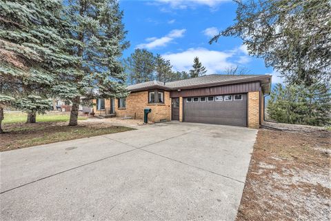 2426 Leonard Street NE, Grand Rapids, MI 49505 - MLS#: 25014648