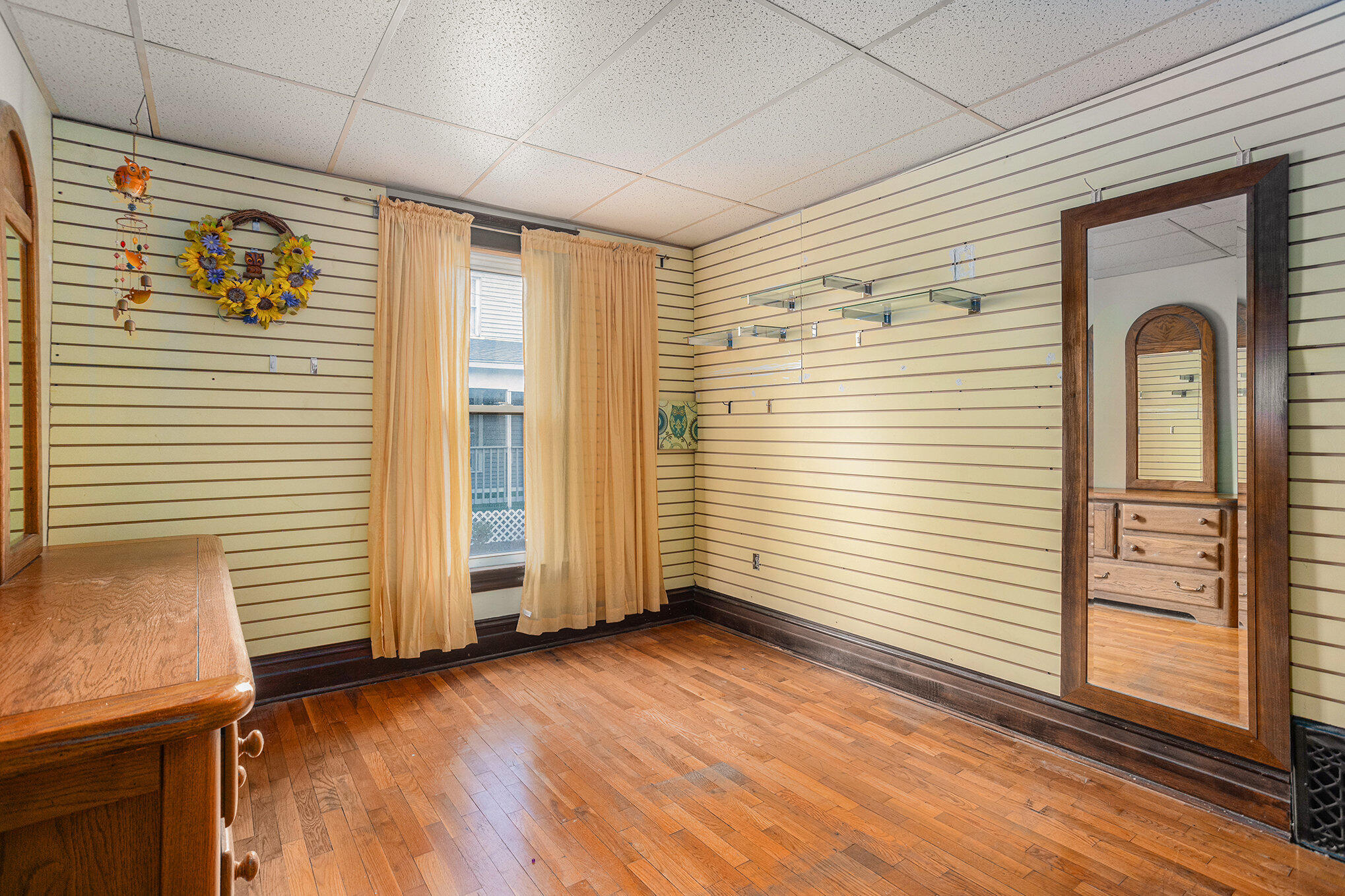 Battle Creek, Michigan 49015, United States, 2 Bedrooms Bedrooms, ,1 BathroomBathrooms,Residential,Pending,79511