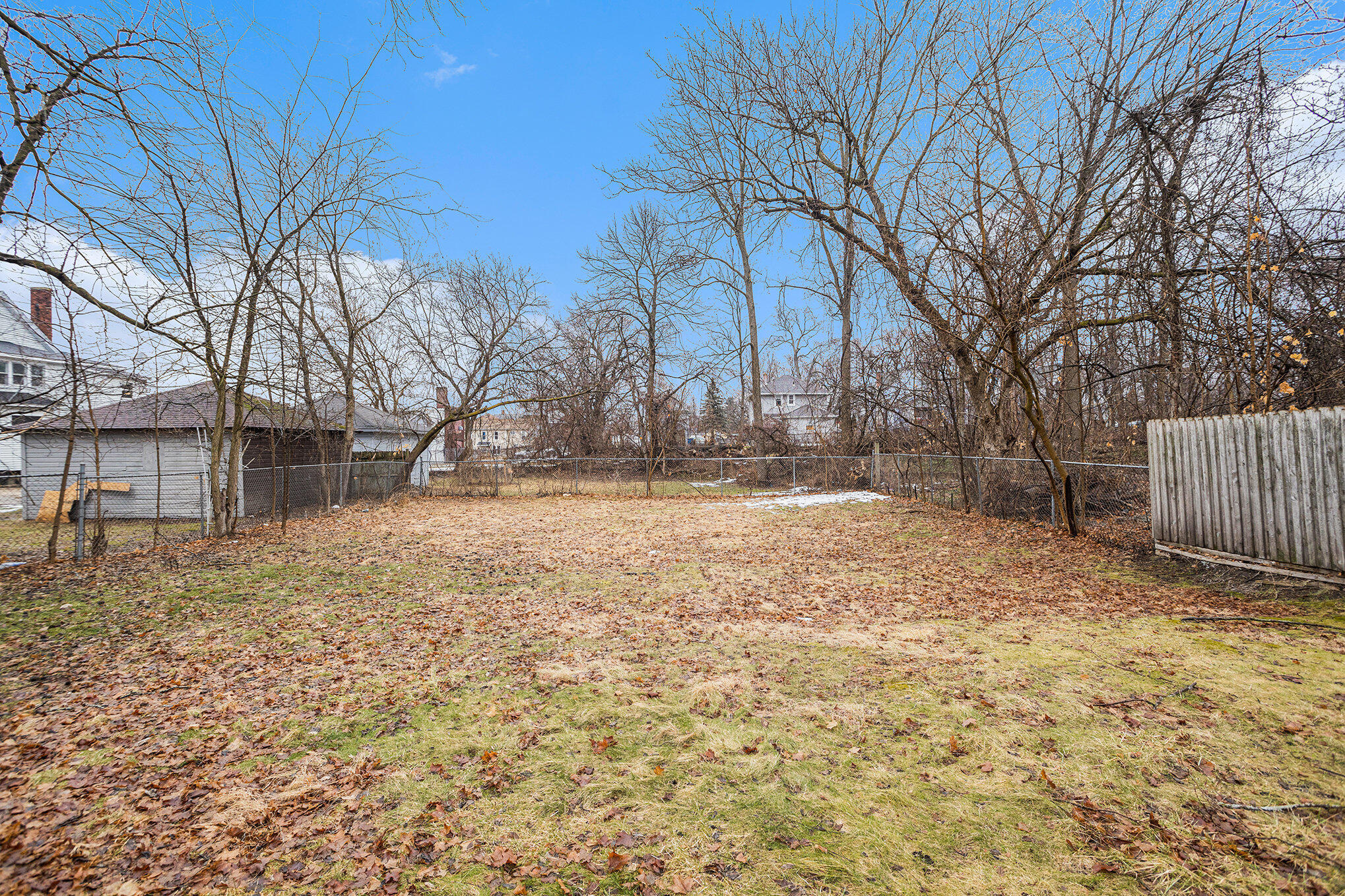 Battle Creek, Michigan 49015, United States, 2 Bedrooms Bedrooms, ,1 BathroomBathrooms,Residential,Pending,79511