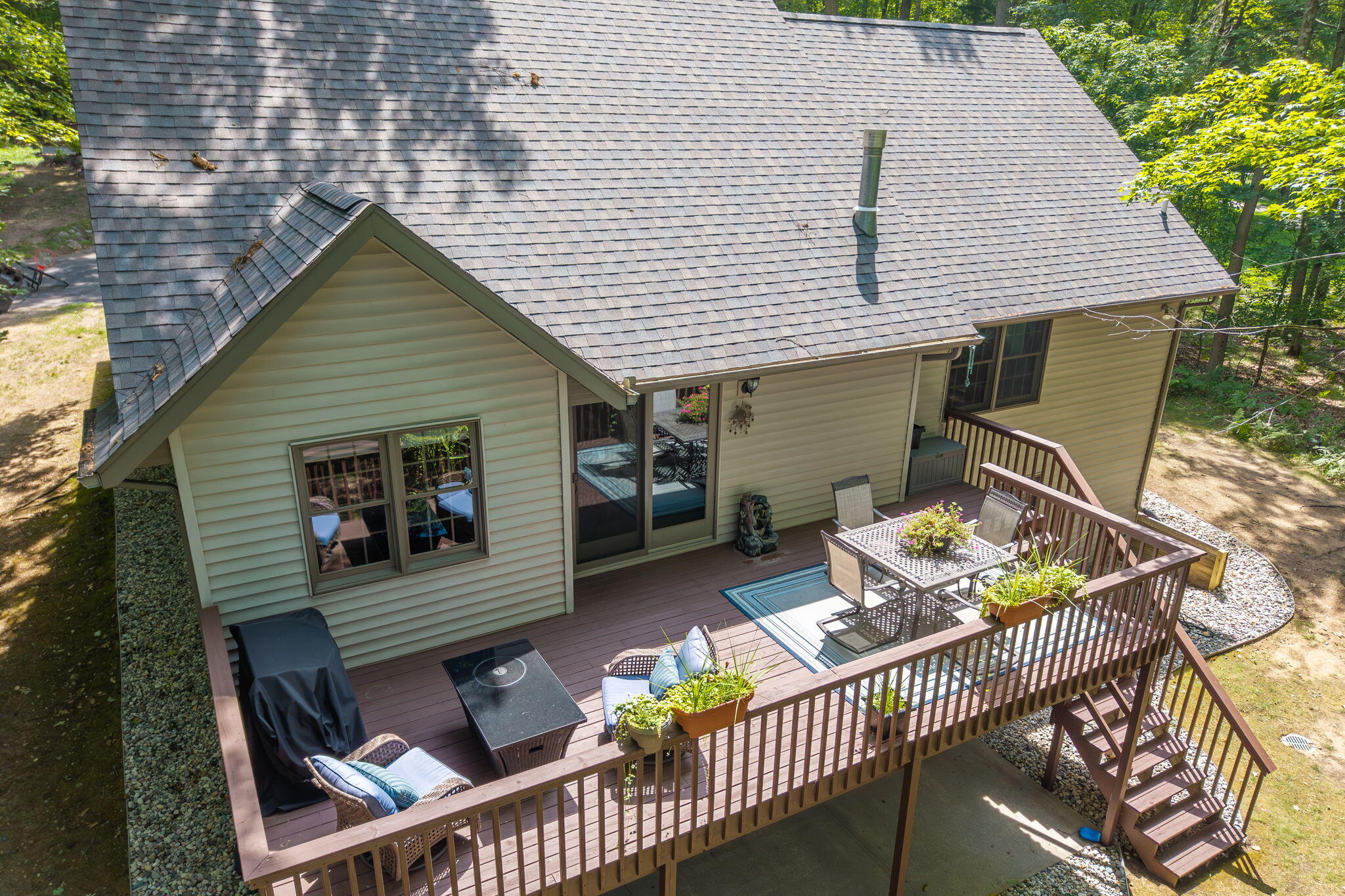 9681 Club House Drive W
