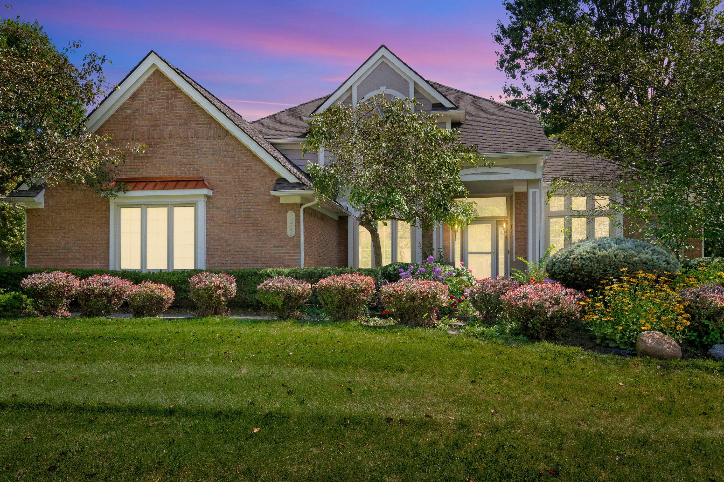 View Troy, MI 48098 house