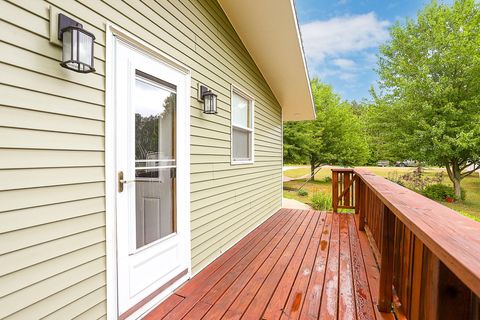 Photo of 2640 67th Street, South Haven, MI 49090 (MLS # 26018003)