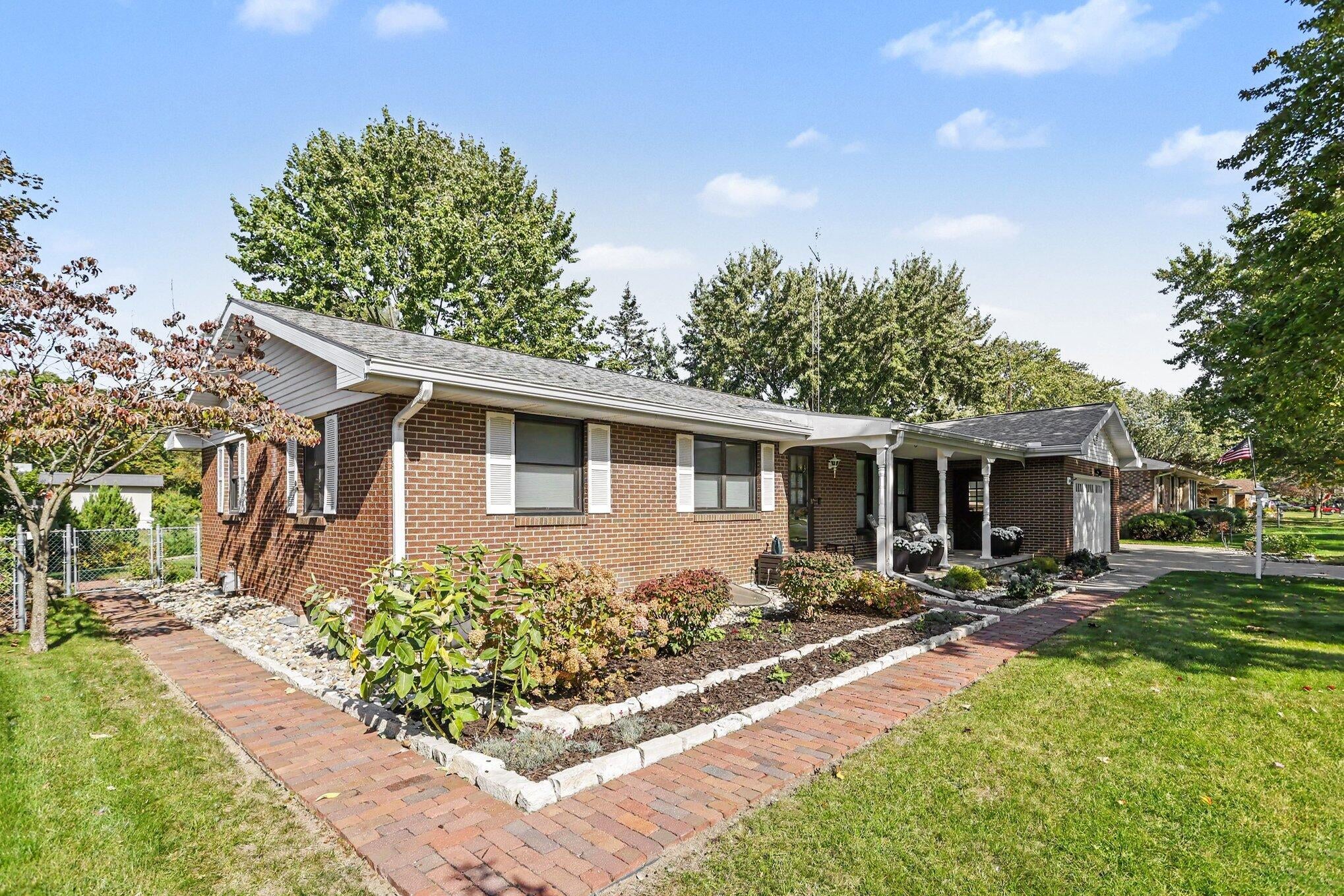 1627 Old Hickory Lane