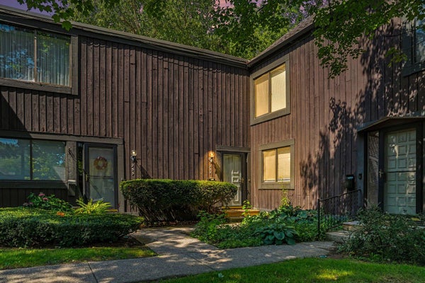 235 DURNESS CT, KALAMAZOO, MI 49006 - Image e51b48ceed20d4324ccff182010676f6/2930653767