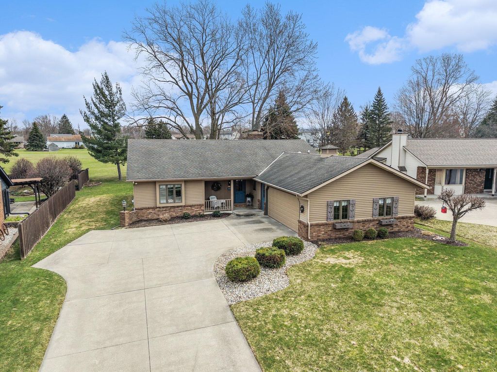 Photo of 231 Orlando Avenue, Holland, MI 49423 (MLS # 26011915)