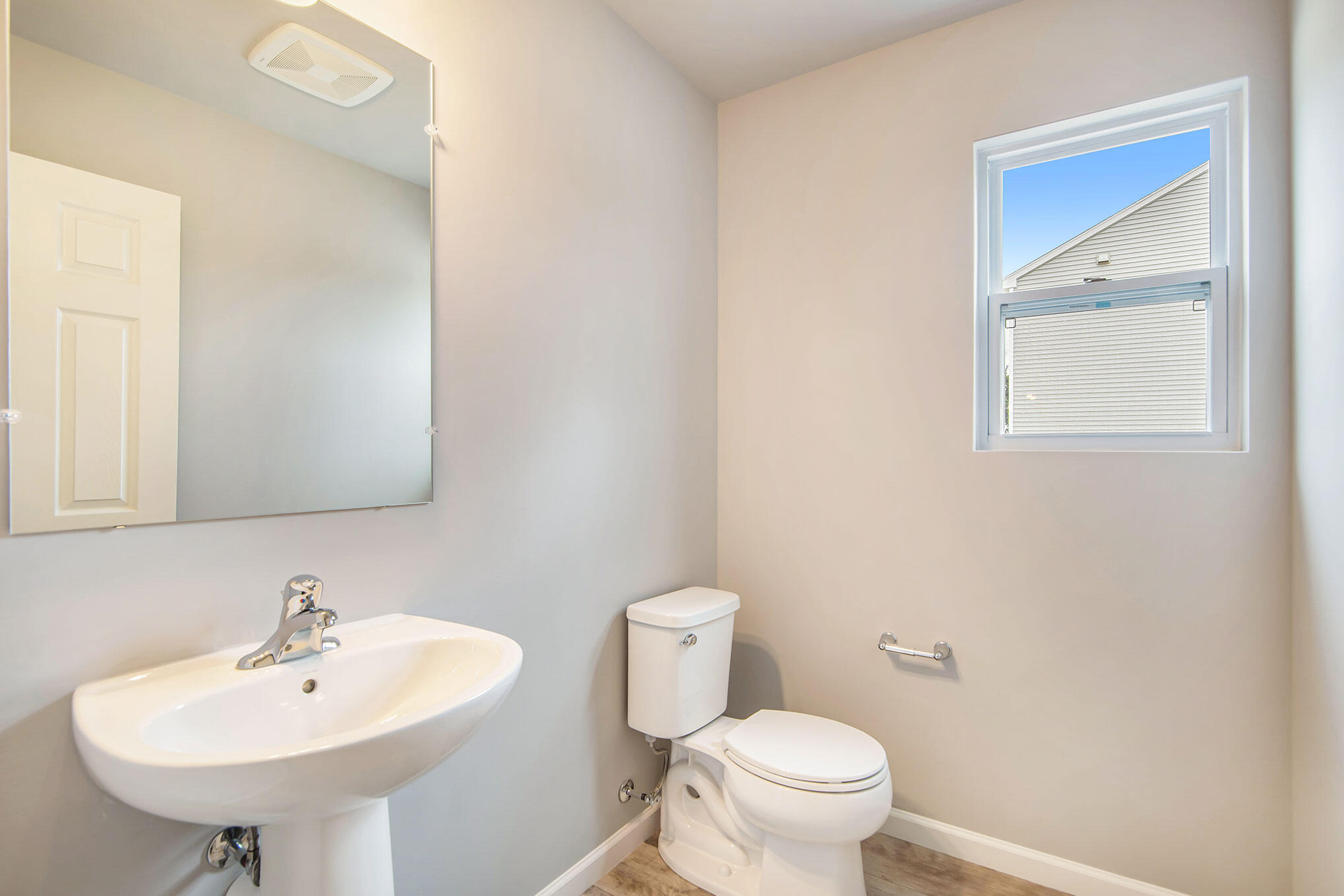 Photo 8 of 22 of 47680 Silver Oaks West house