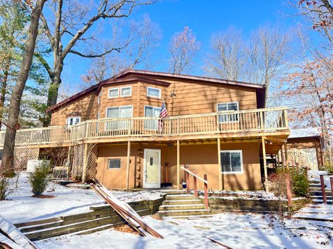 8092 Highland Trail Canadian Lakes MI 49346