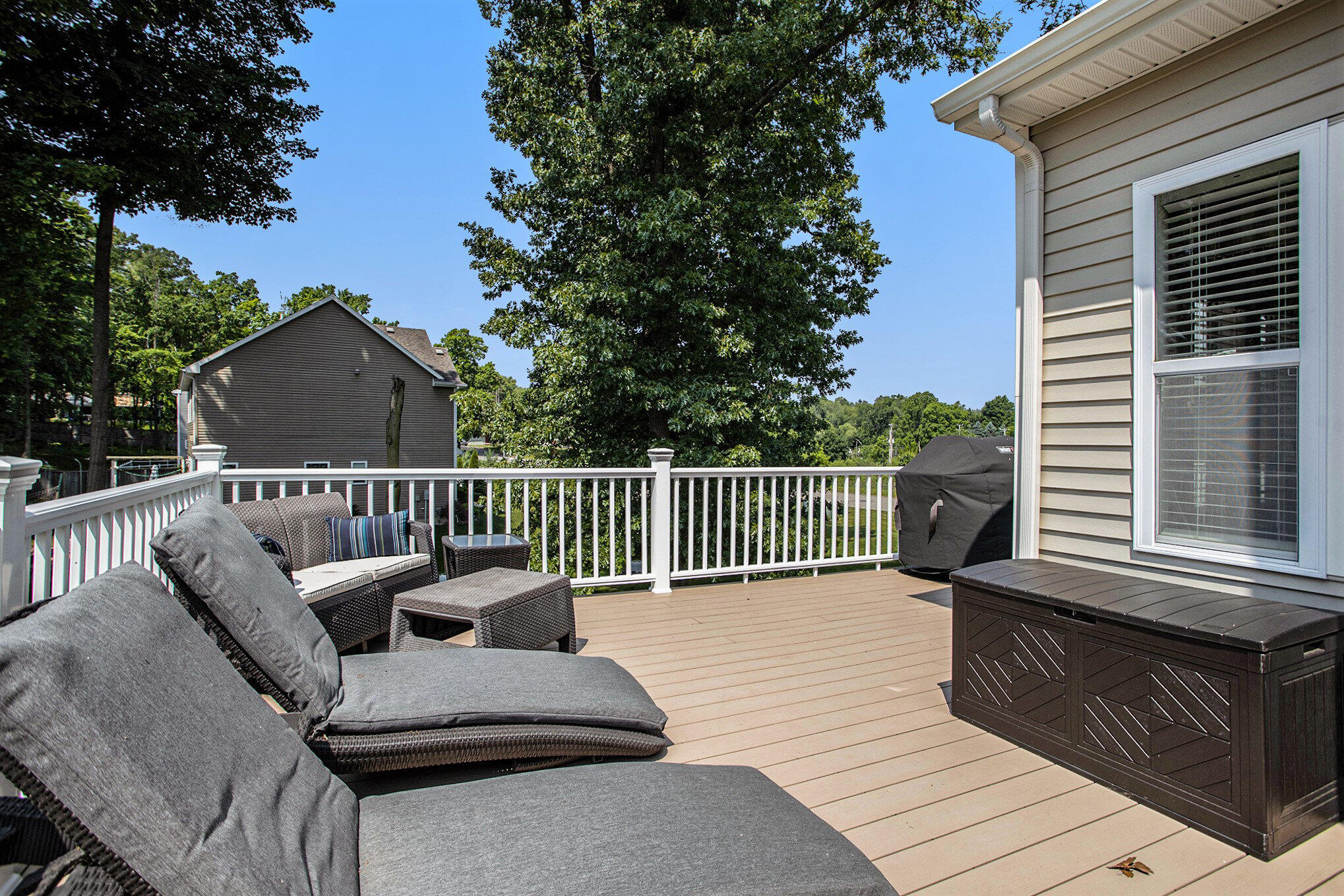 Richland, Michigan 49083, United States, 5 Bedrooms Bedrooms, ,4 BathroomsBathrooms,Residential,Active,157161