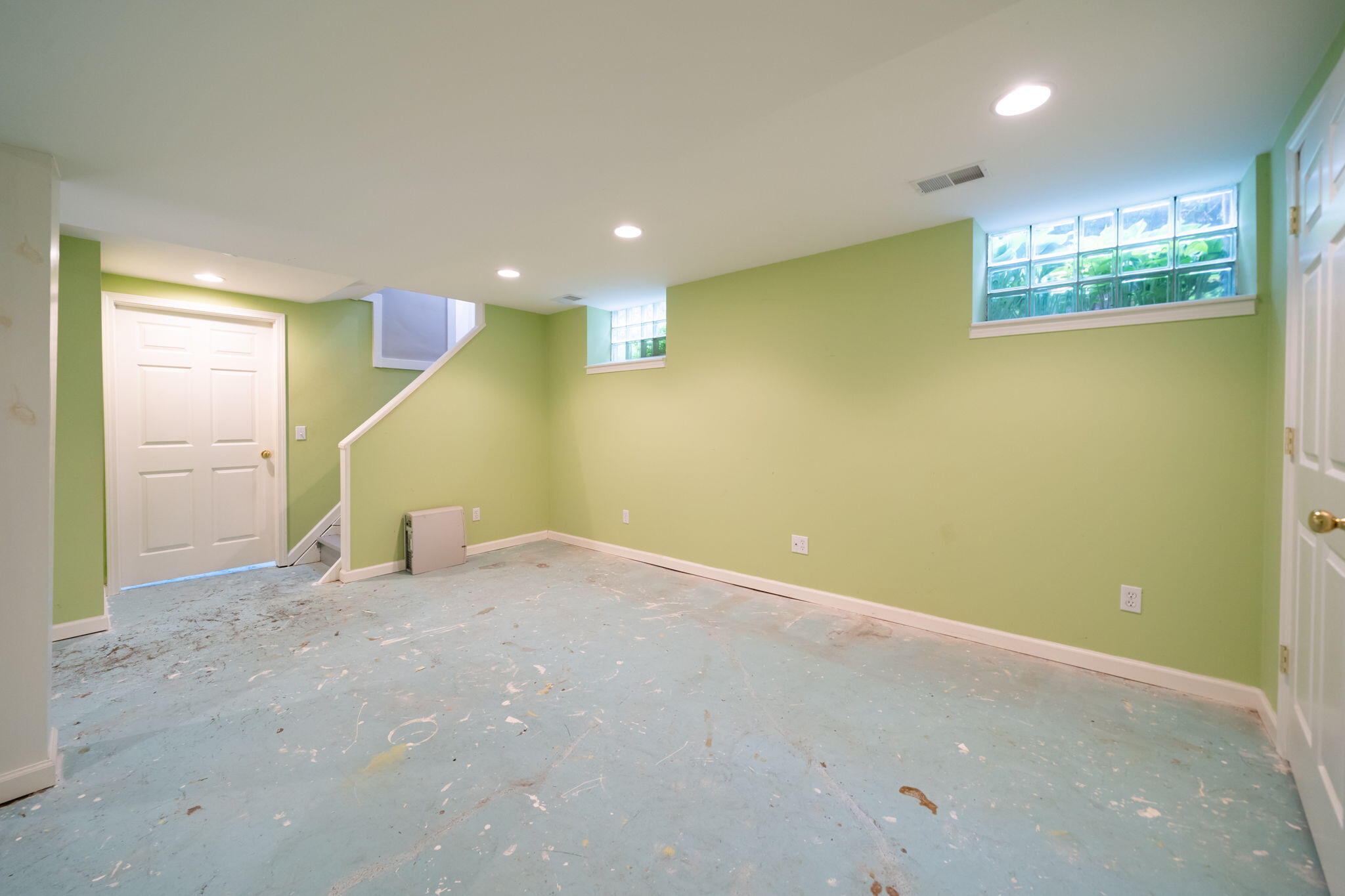 Photo 40 of 63 of 1144 East Chippewa Drive SE house