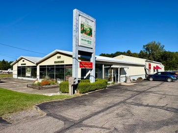 2607 S 11th Street Niles MI 49120