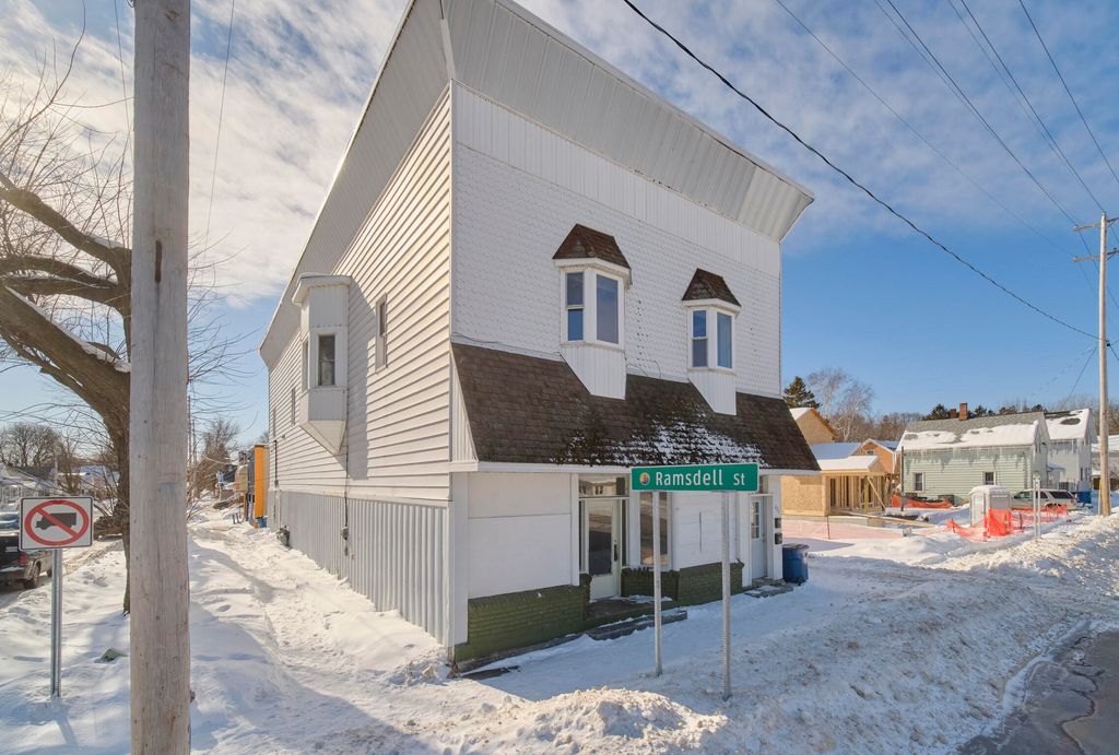 Photo of 221 5th Street, Manistee, MI 49660 (MLS # 26005165)