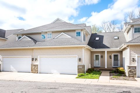 Photo of 2072 Liberty Heights, Ann Arbor, MI 48103 (MLS # 26021725)