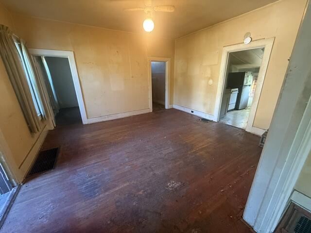 221 Winter Avenue