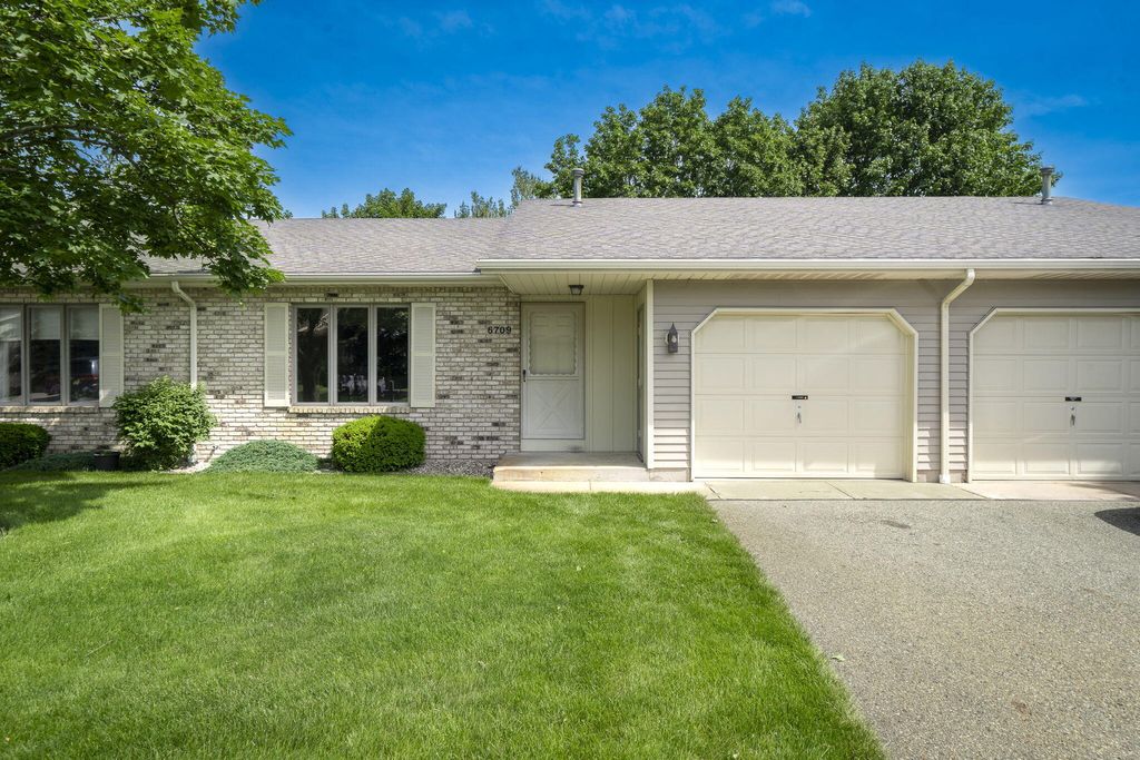 Photo of 6709 Leisure Way Drive SE, Caledonia, MI 49316 (MLS # 24026531)