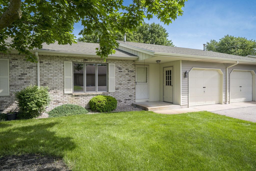 Photo of 6709 Leisure Way Drive SE, Caledonia, MI 49316 (MLS # 24026531)