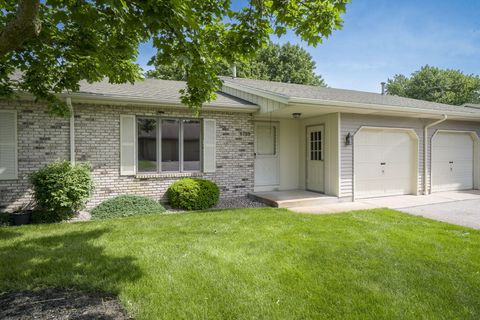 Photo of 6709 Leisure Way Drive SE, Caledonia, MI 49316 (MLS # 24026531)