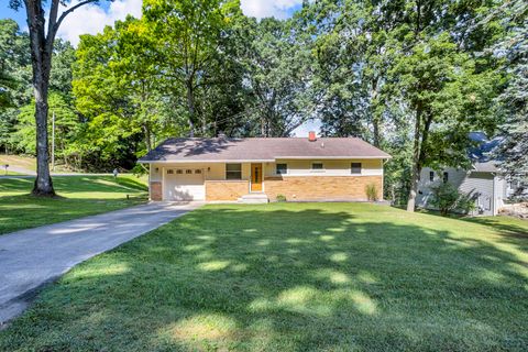 Photo of 100 Southwood Drive, Jerome, MI 49249 (MLS # 25043314)