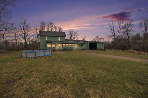 MLS: 25013391