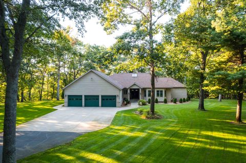 Photo of 777 N Brooks Road, Muskegon, MI 49442 (MLS # 25050837)