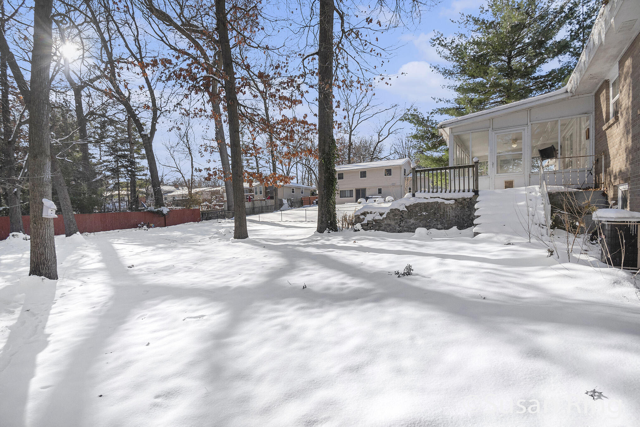 Grand Rapids, Michigan 49508, United States, 3 Bedrooms Bedrooms, ,3 BathroomsBathrooms,Residential,Active,252052