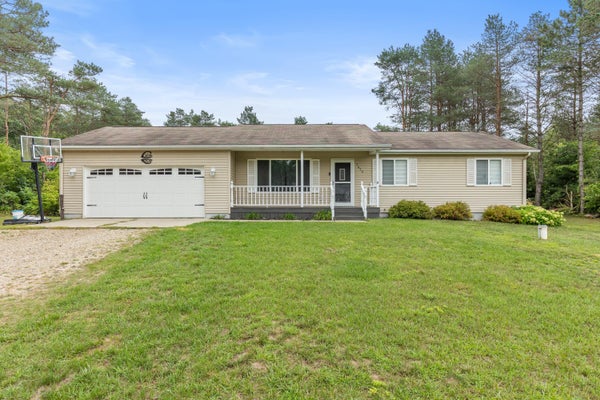 7472 ROLLING PINES RD, HOWARD CITY, MI 49329 - Image e7127afa51e8f4553d9e5ebeee922e8a/3146865232