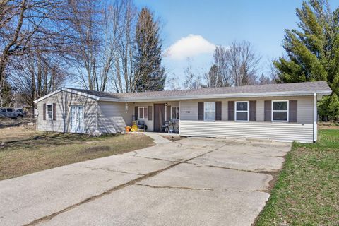 4784 1st Street Barryton MI 49305