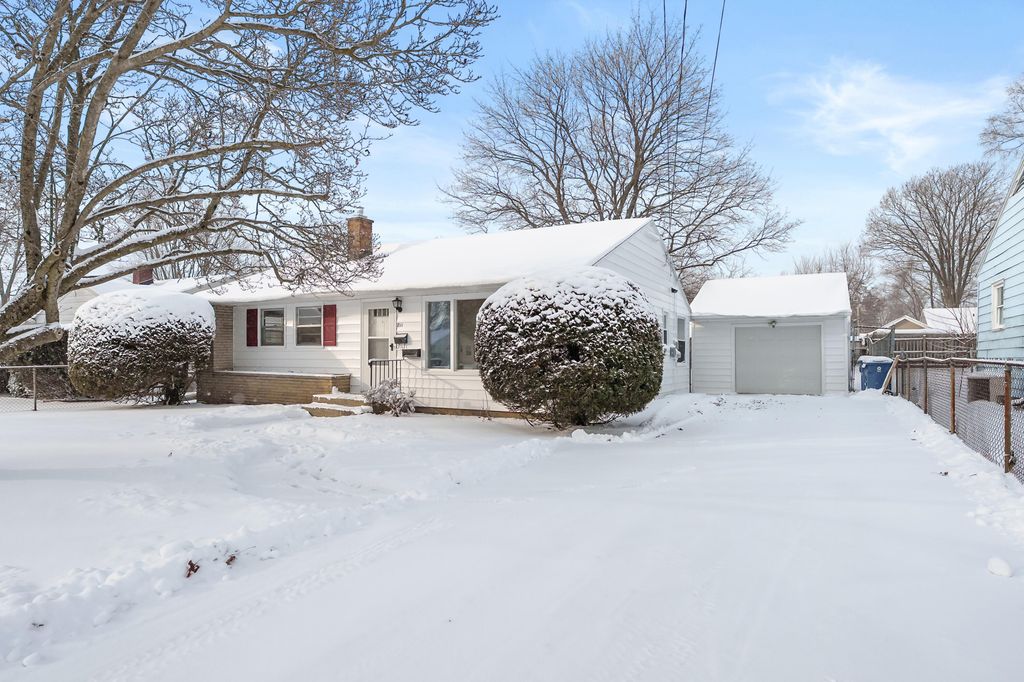 Photo of 811 Craft, Kalamazoo, MI 49048 (MLS # 26004914)