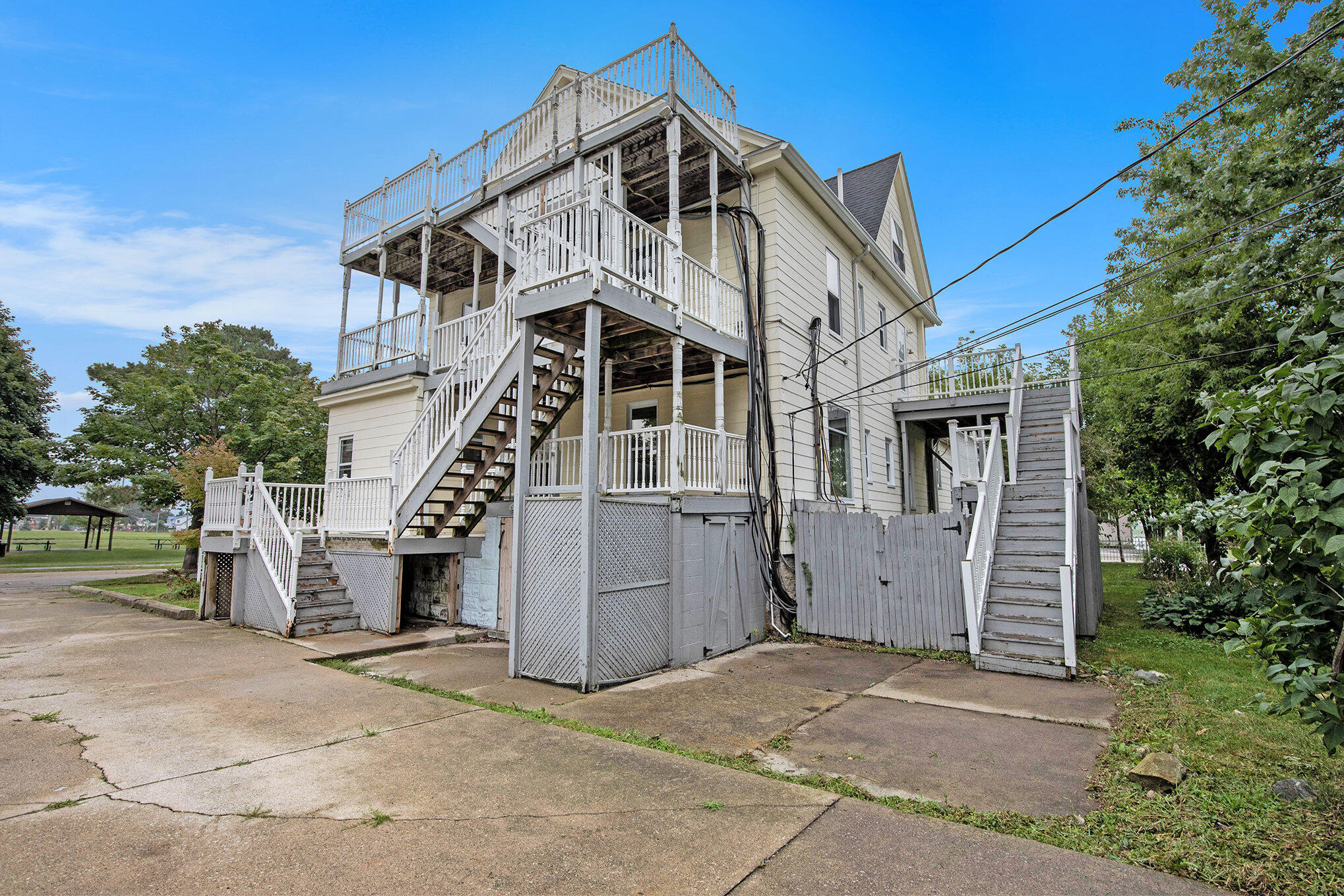 Port Huron, Michigan 48060, United States, ,Residential,Active,183521