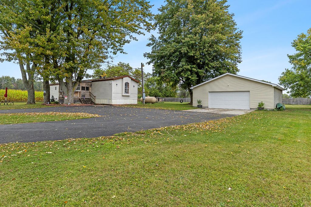 Photo of 369 S Shepherd Road, Mount Pleasant, MI 48858 (MLS # 25056397)