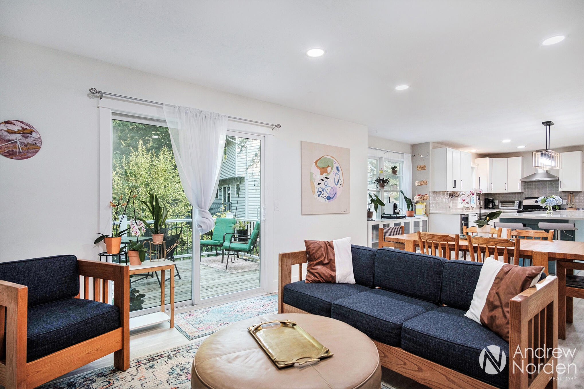 Grand Rapids, Michigan 49546, United States, 5 Bedrooms Bedrooms, ,4 BathroomsBathrooms,Residential,Pending,171923