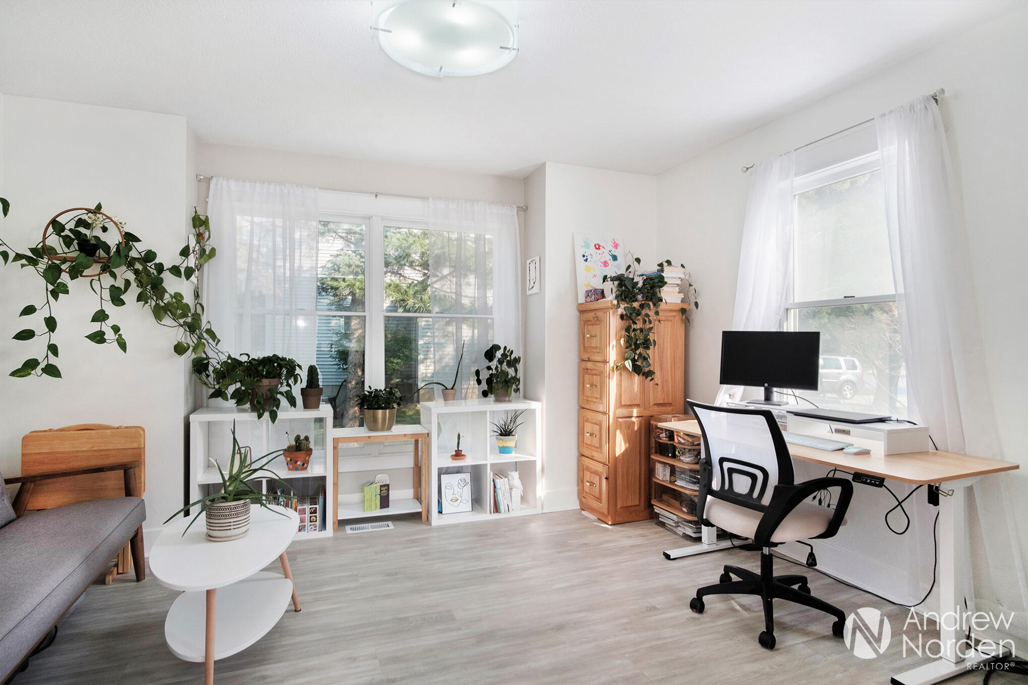 Grand Rapids, Michigan 49546, United States, 5 Bedrooms Bedrooms, ,4 BathroomsBathrooms,Residential,Pending,171923