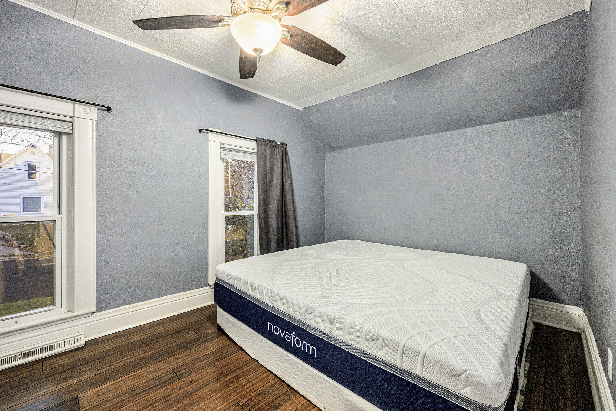 Kalamazoo, Michigan 49006, United States, 4 Bedrooms Bedrooms, ,2 BathroomsBathrooms,Residential,Active,244286