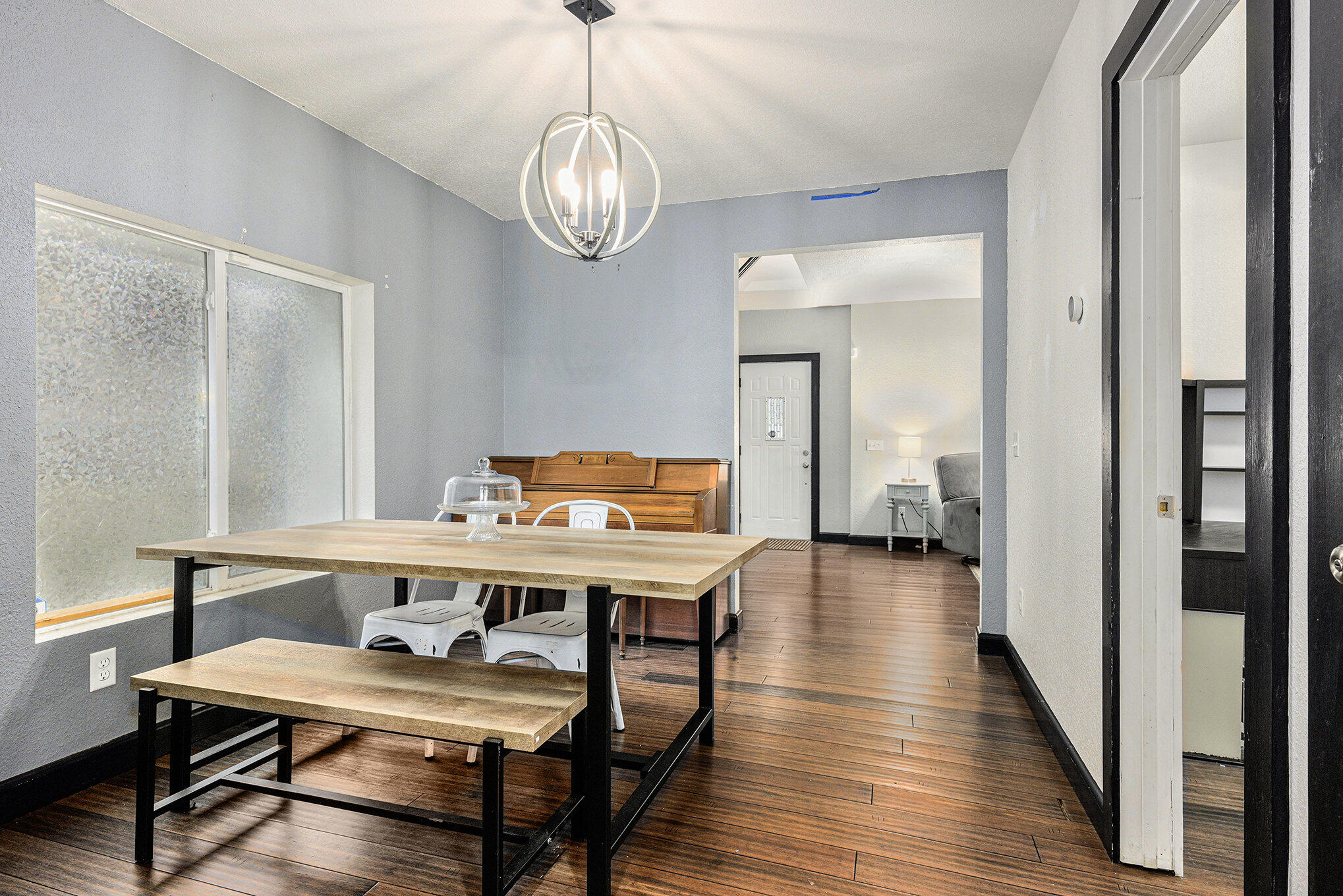 Kalamazoo, Michigan 49006, United States, 4 Bedrooms Bedrooms, ,2 BathroomsBathrooms,Residential,Active,244286