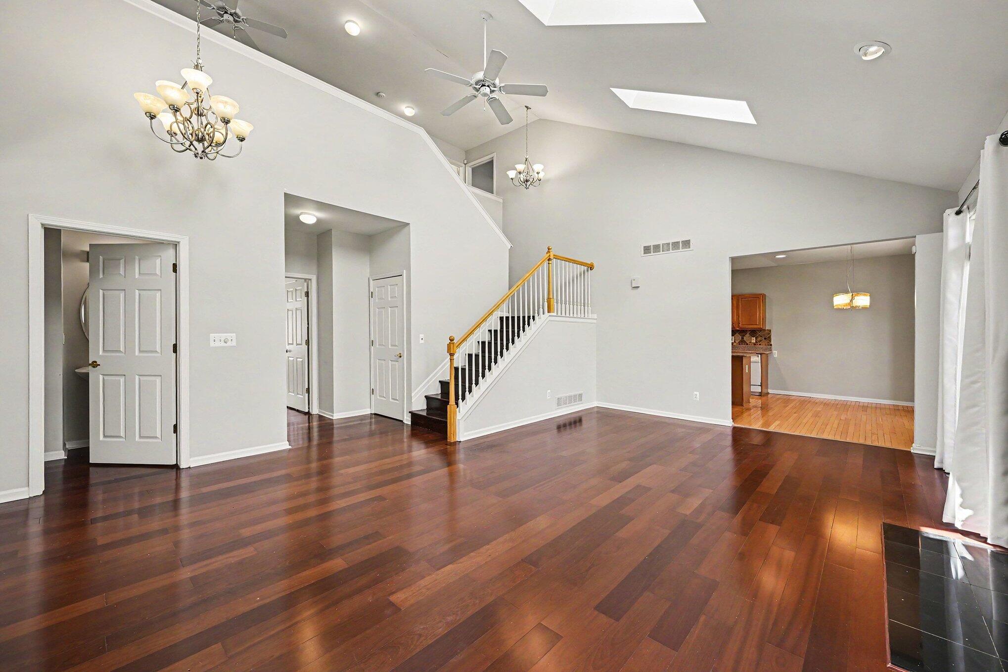 4304 Gateway Circle