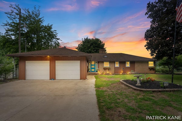 11501 S WEST COUNTY LINE RD, GREENVILLE, MI 48838 - Image e8a5a3a0da602a3dc1d8a1e1c92b2004/3512826565