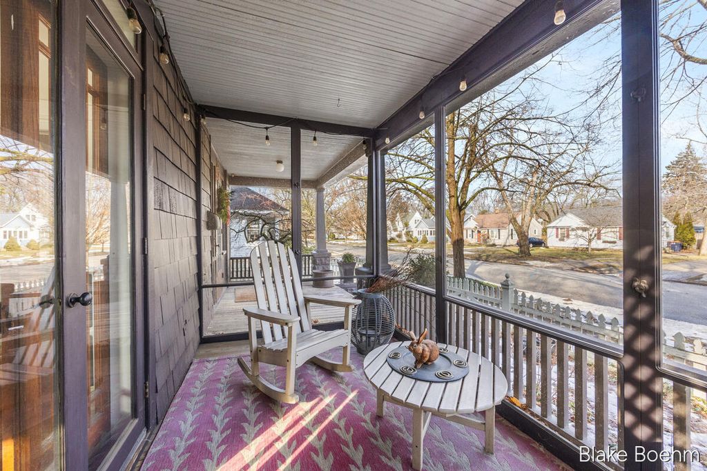 Photo of 202 E 26th Street, Holland, MI 49423 (MLS # 26007809)