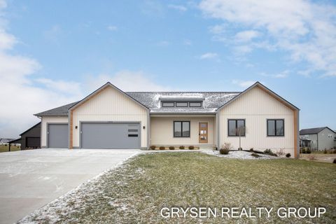 Photo of 12643 Ridgedale Drive, Allendale, MI 49401 (MLS # 26001751)