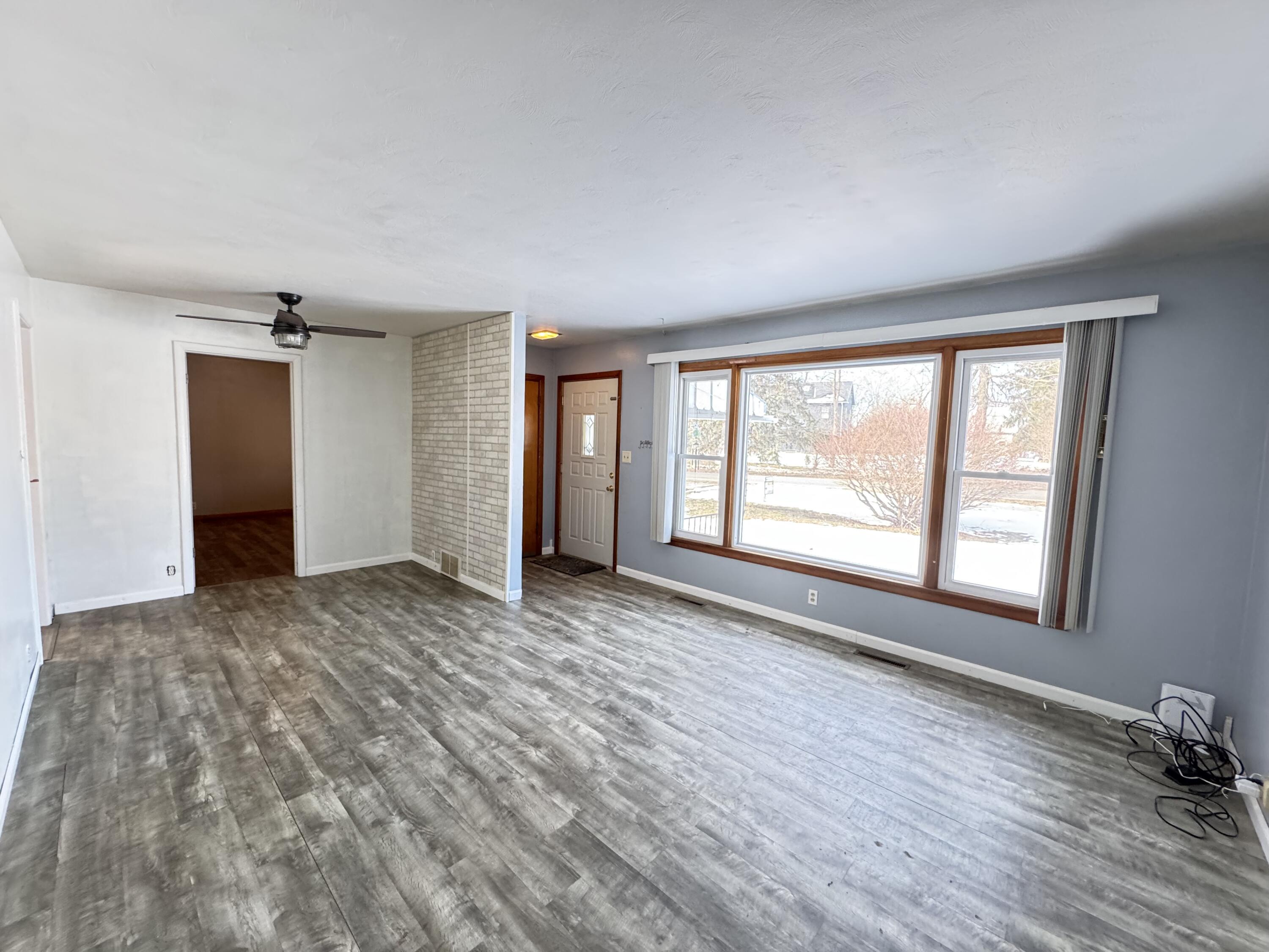 3334 W Glendora Road