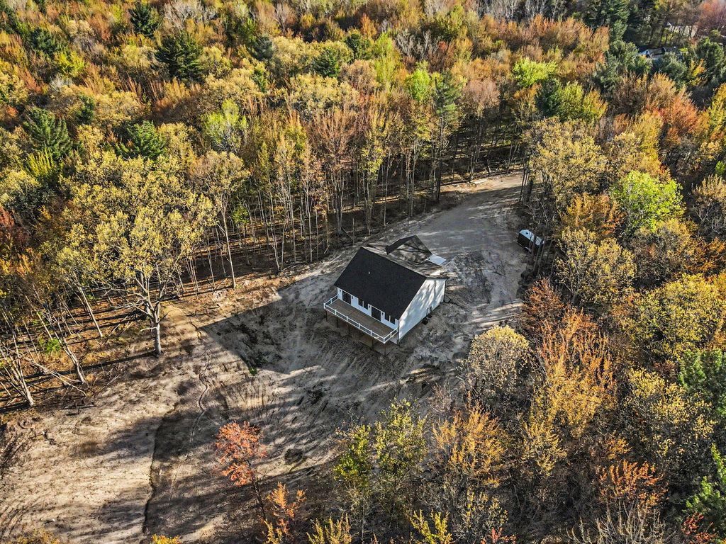 Photo of 16229 148th Avenue, Spring Lake, MI 49456 (MLS # 26020899)