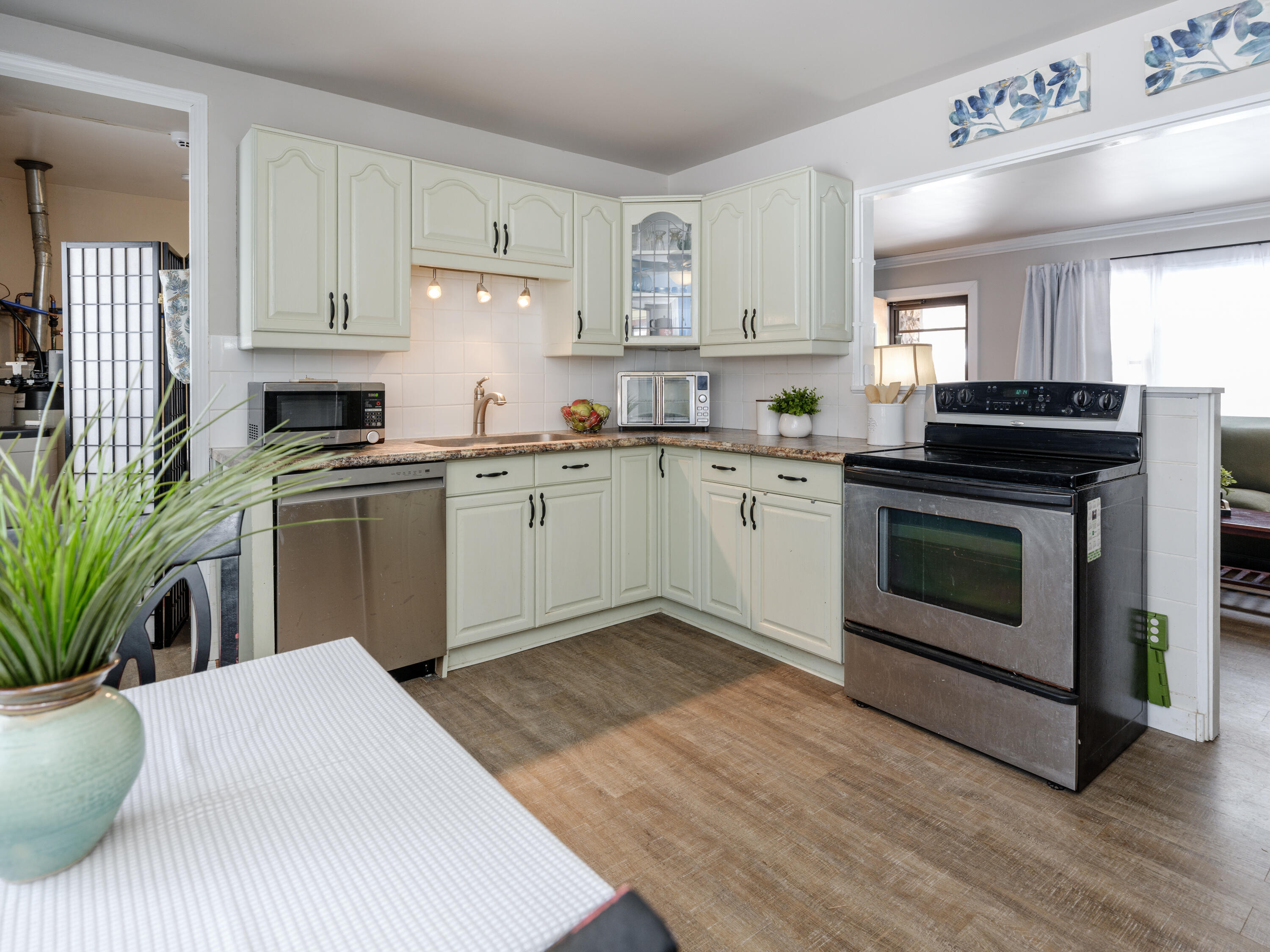 4011 Standish Street